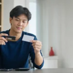 เปรียบเทียบผ่อนไอโฟน 0% ผ่านบัตรเครดิต กับผ่อนด้วยบัตรประชาชนใบเดียว